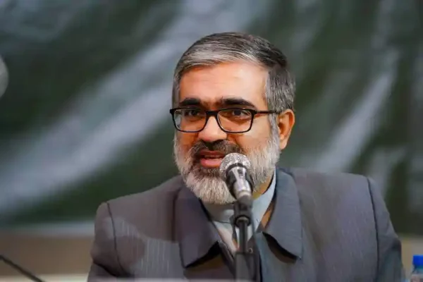 مدیر عامل نشر معارف مهدی محمدی صومعه