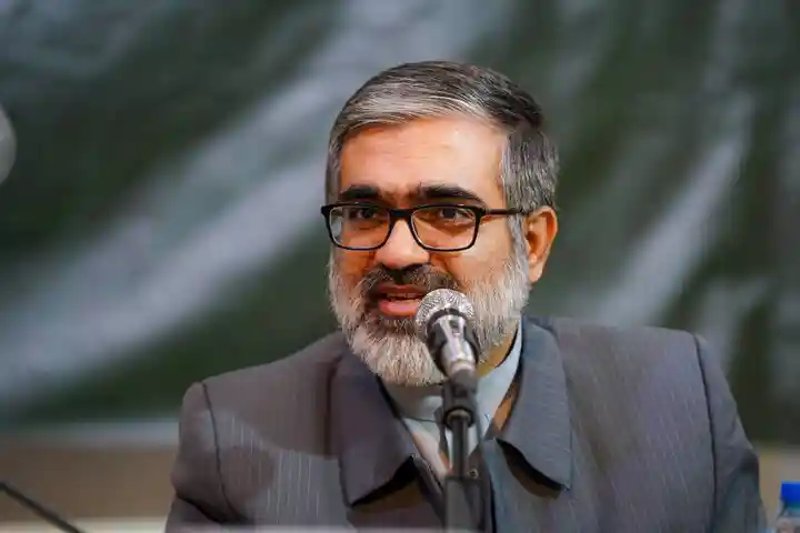 مدیر عامل نشر معارف مهدی محمدی صومعه